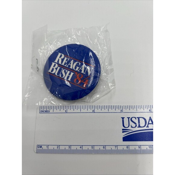 Vintage Original 1984 Reagan/Bush Pin New Old Stock Unopened - Picture 4 of 4